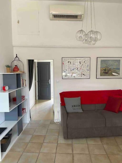 Апартаменты La Terrasse Ensoleillee Arles Camargue Экстерьер фото